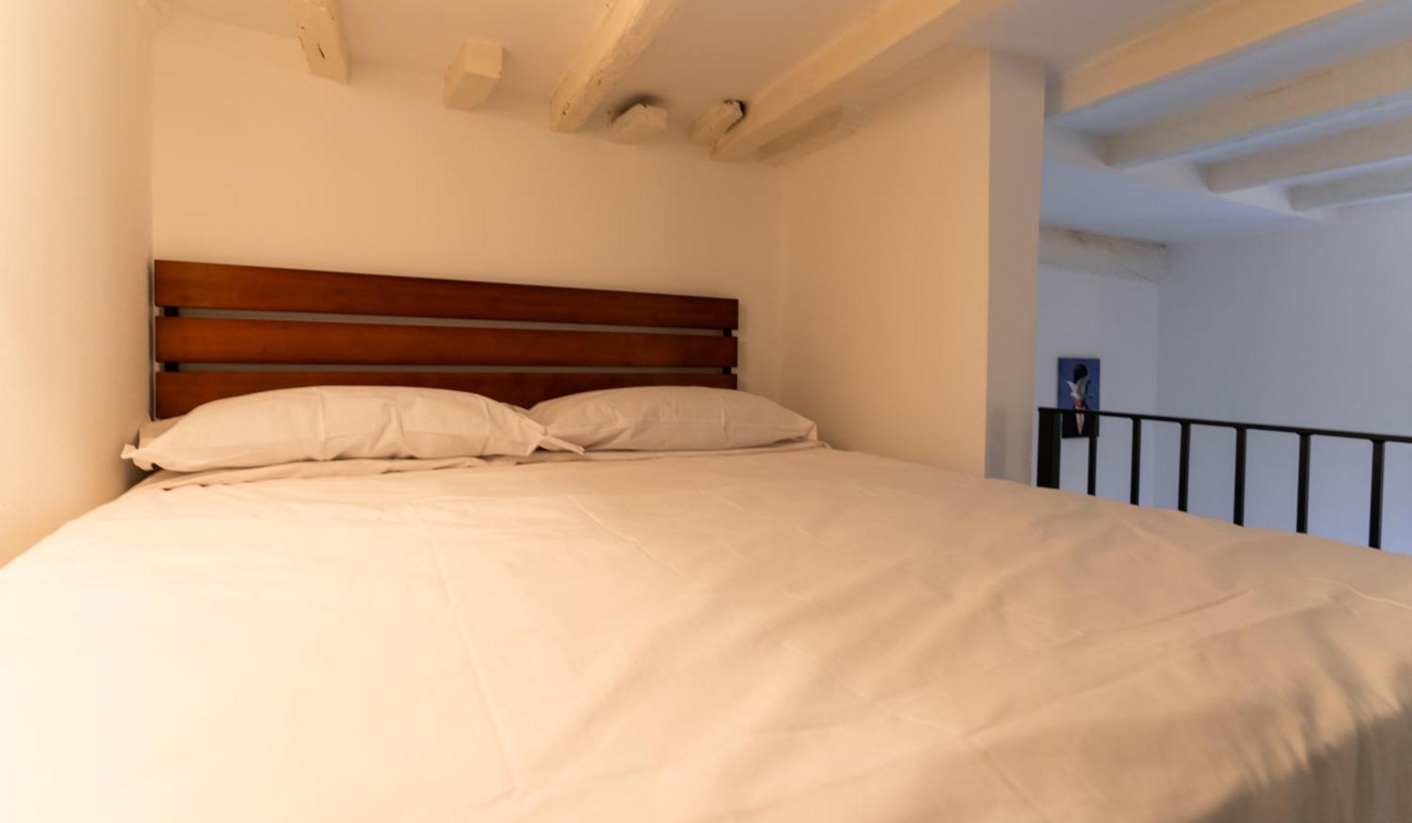 Exclusive Apartment - Magritte Style Lecco Exterior photo